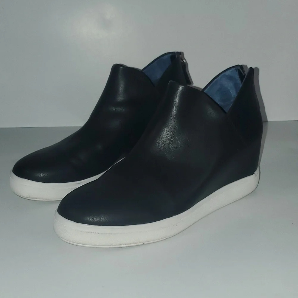 Dr. Scholl's Black Wedge Heels